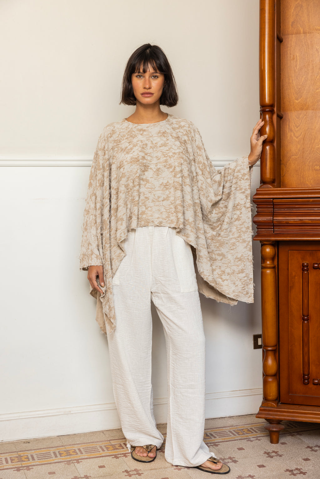 Wild Weave Poncho - Beige