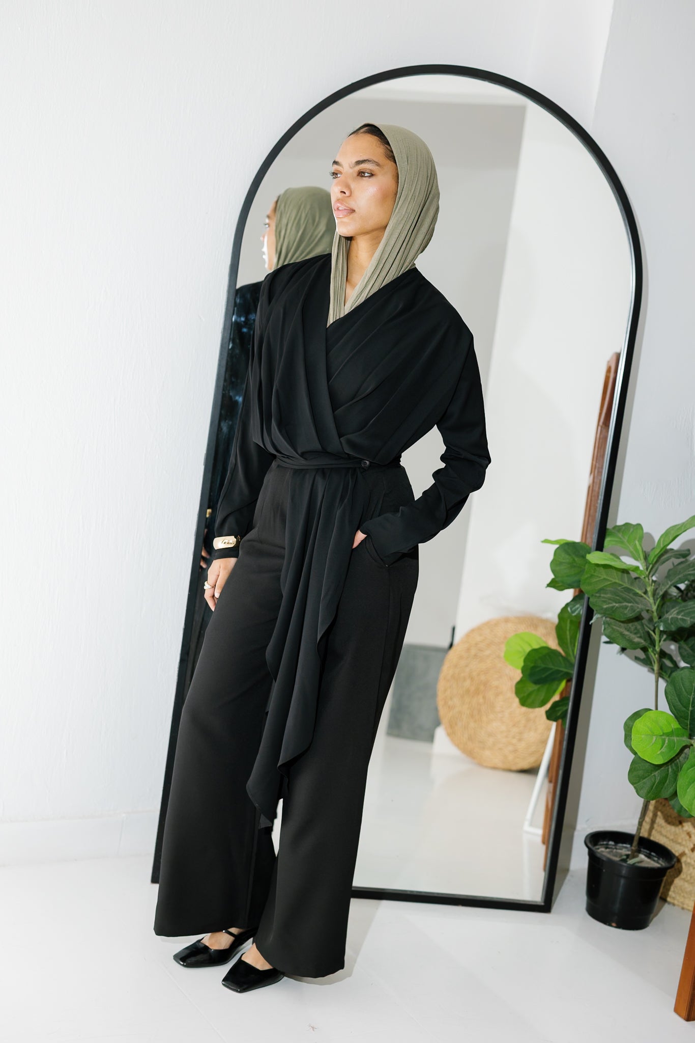 The Flow & Fold Blouse - Black