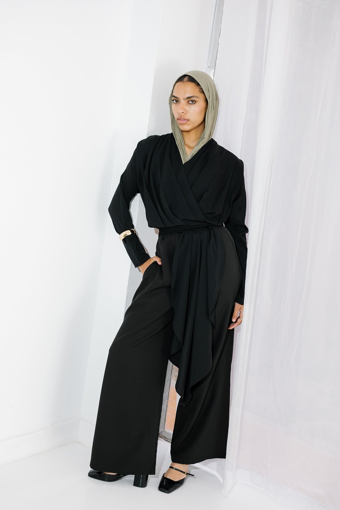The Flow & Fold Blouse - Black