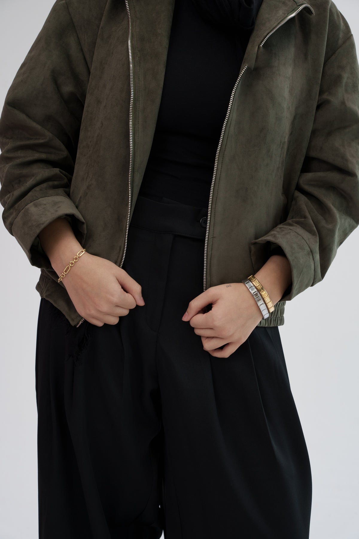 The Mode Bomber Jacket - Olive