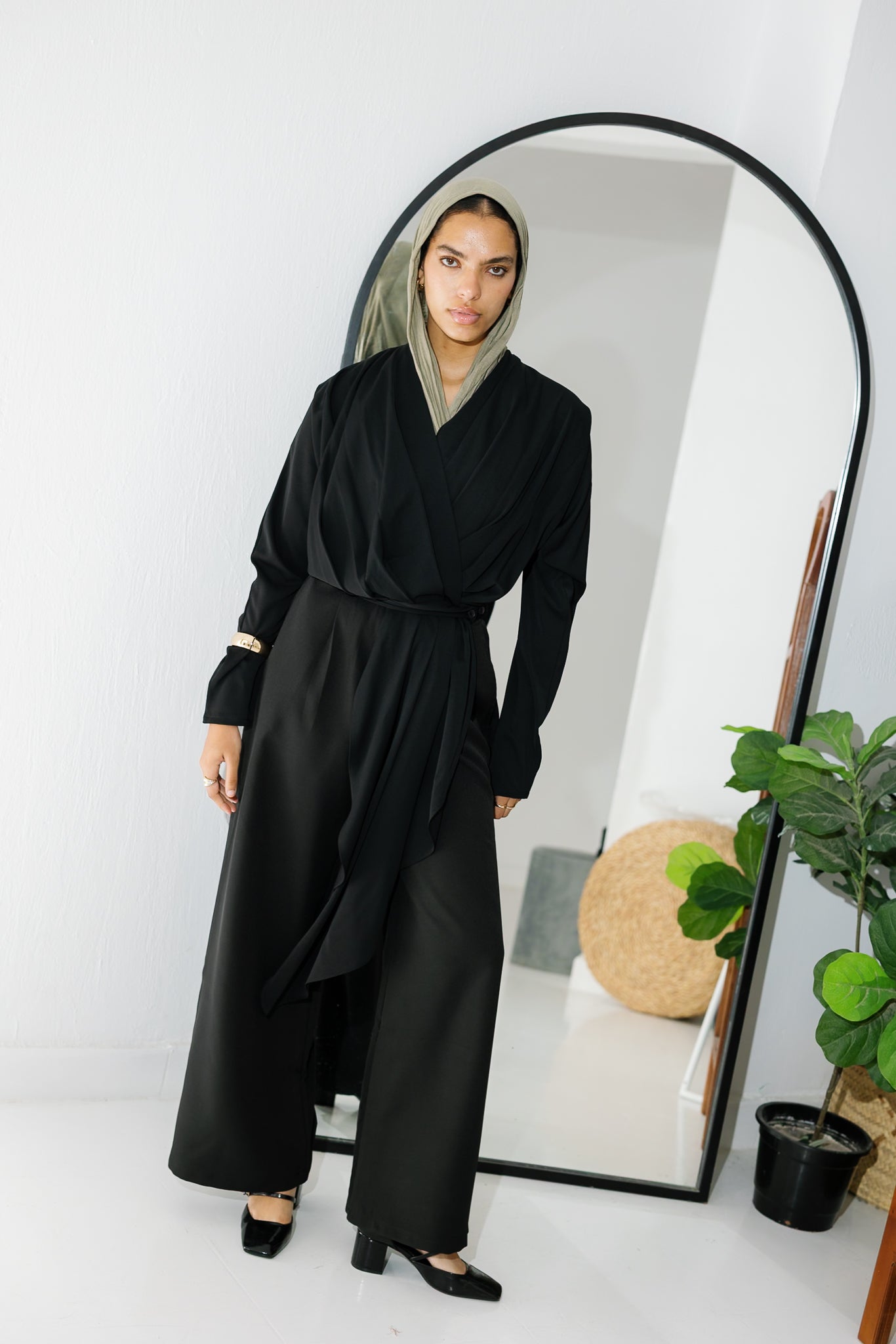 The Flow & Fold Blouse - Black