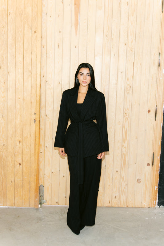 The Empire Set - Black