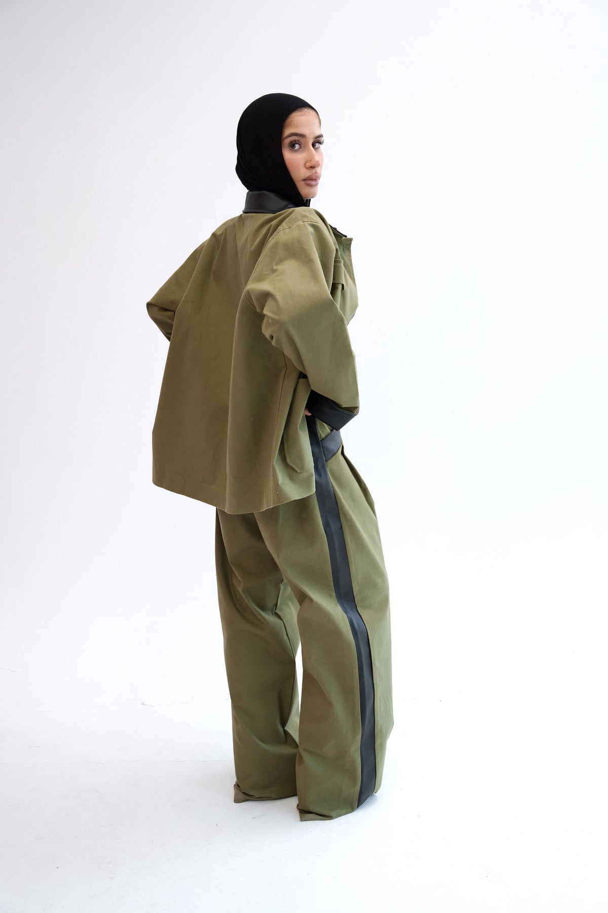 The Contrast Pants - Army
