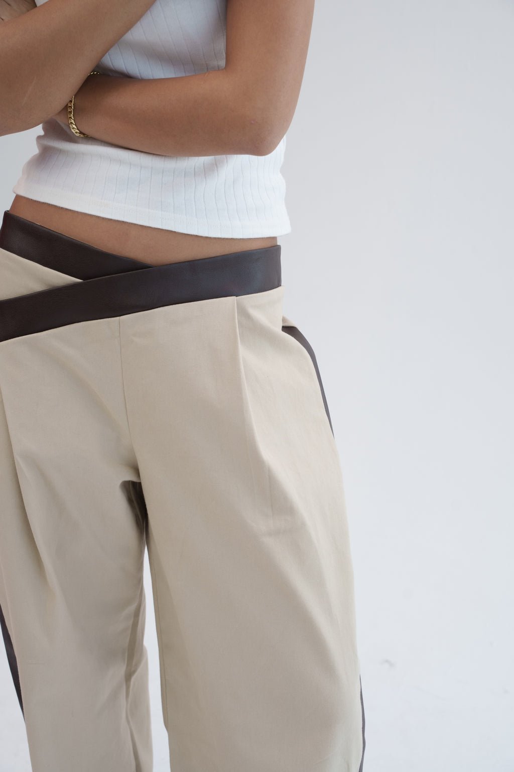 The Contrast Pants - Beige