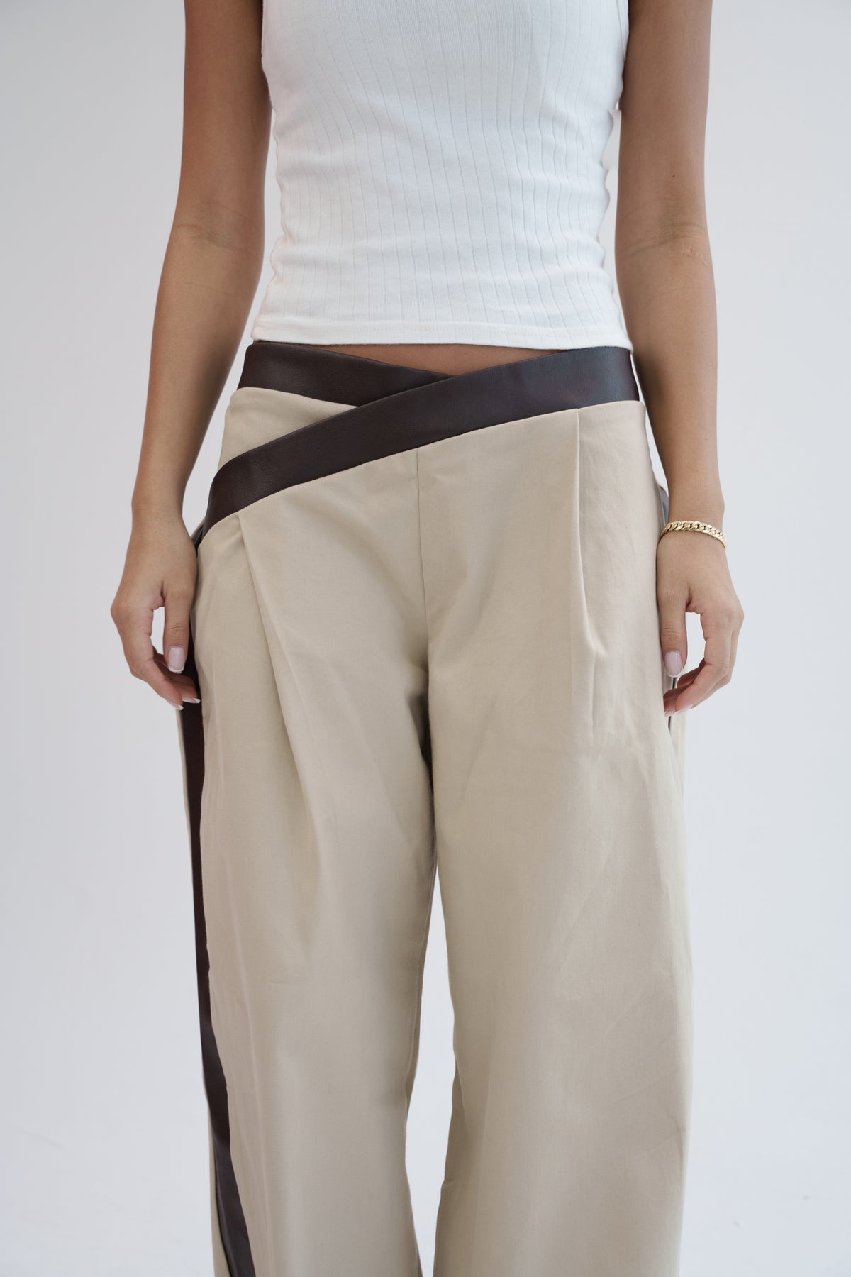 The Contrast Pants - Beige
