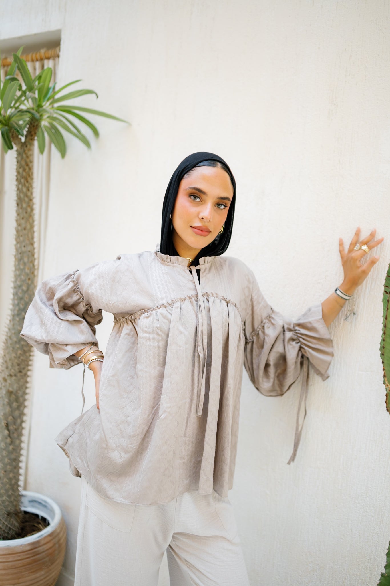 Sea Ruffle Blouse - Coffee