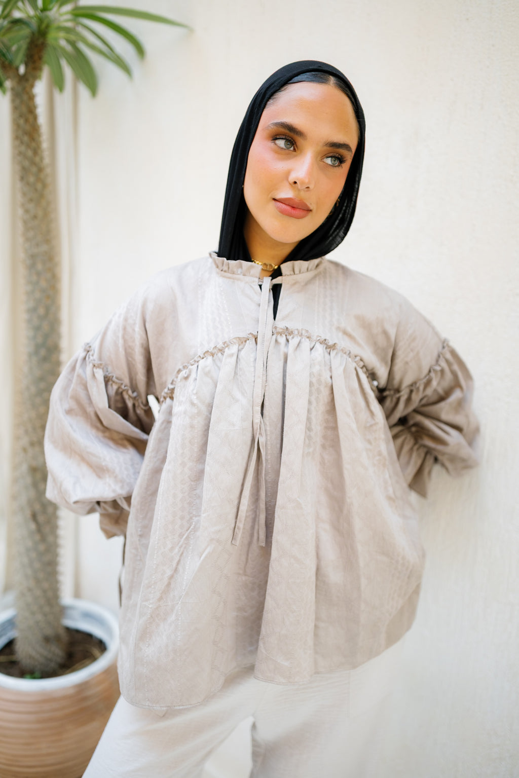 Sea Ruffle Blouse - Coffee