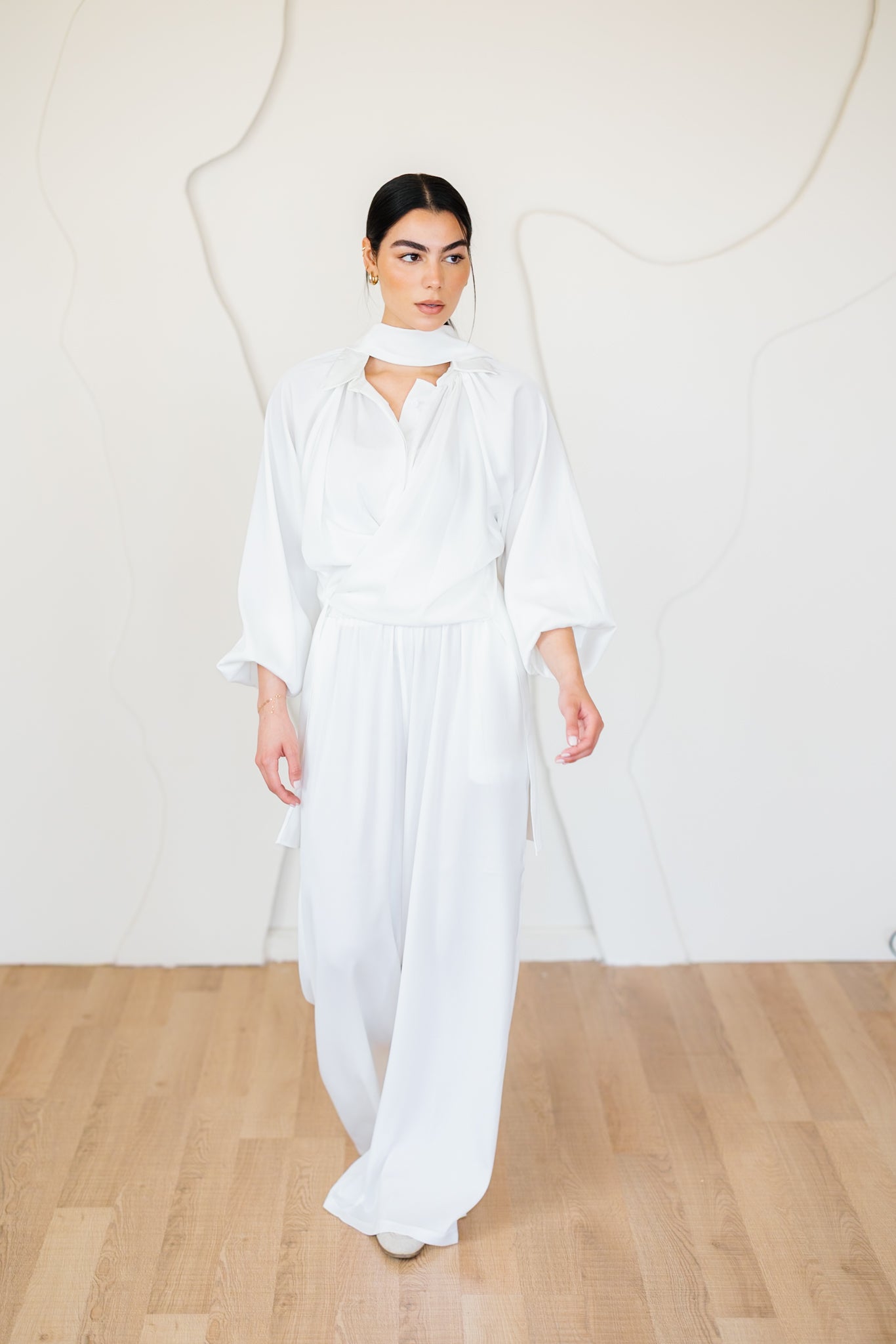 The Lune Set - White