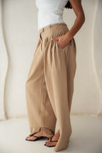 Arc Pants - Camel