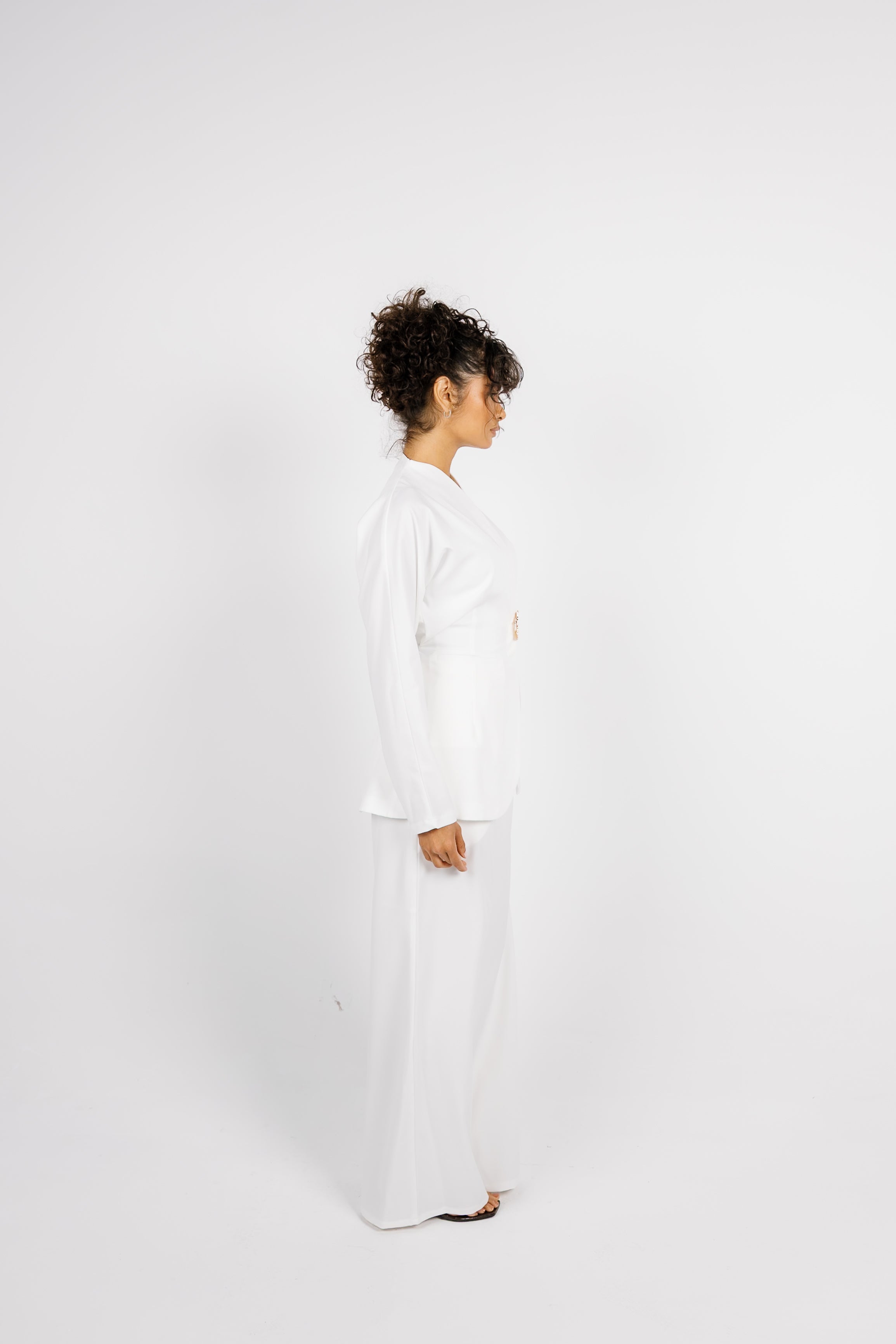 The Aura Set - White