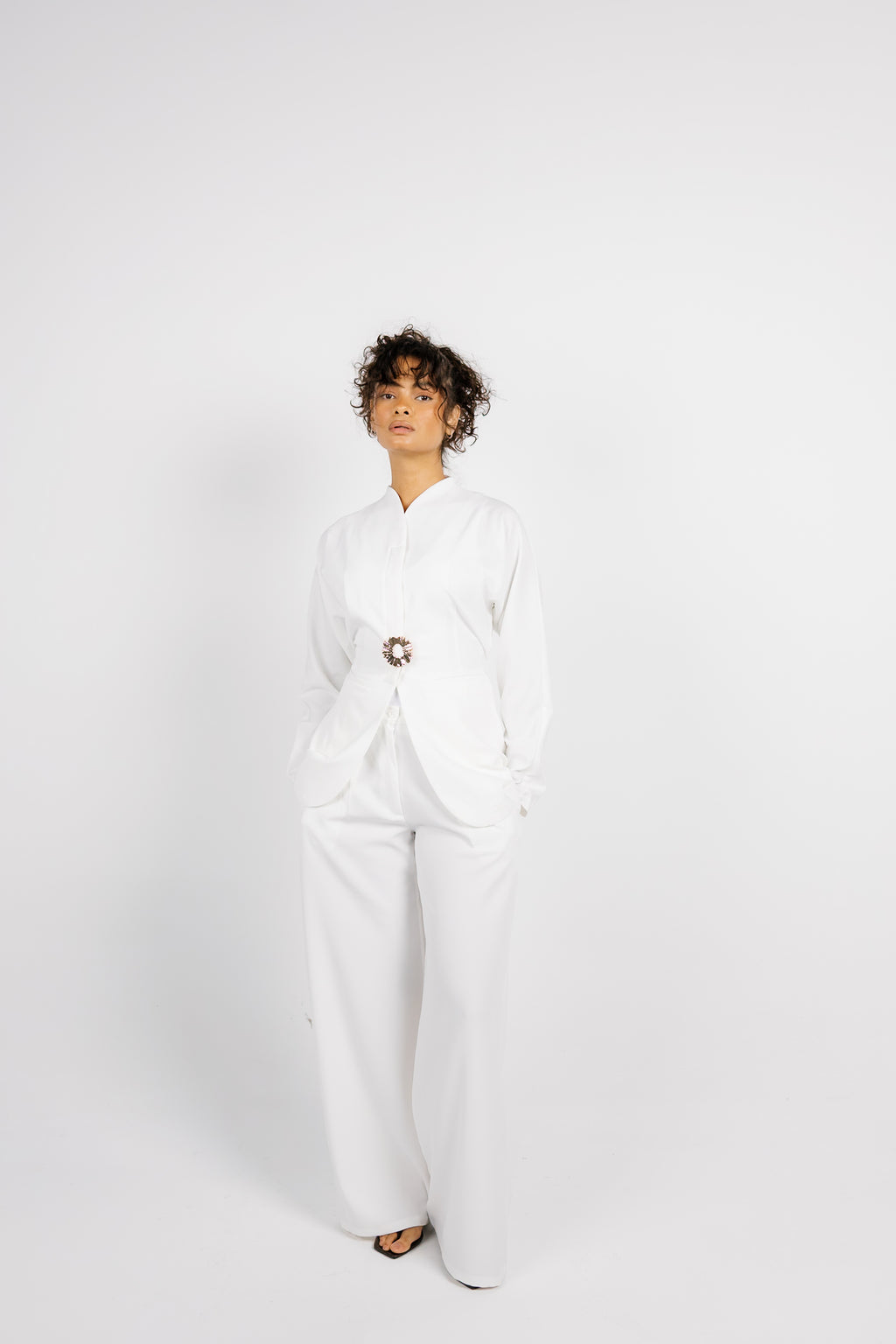 The Aura Set - White