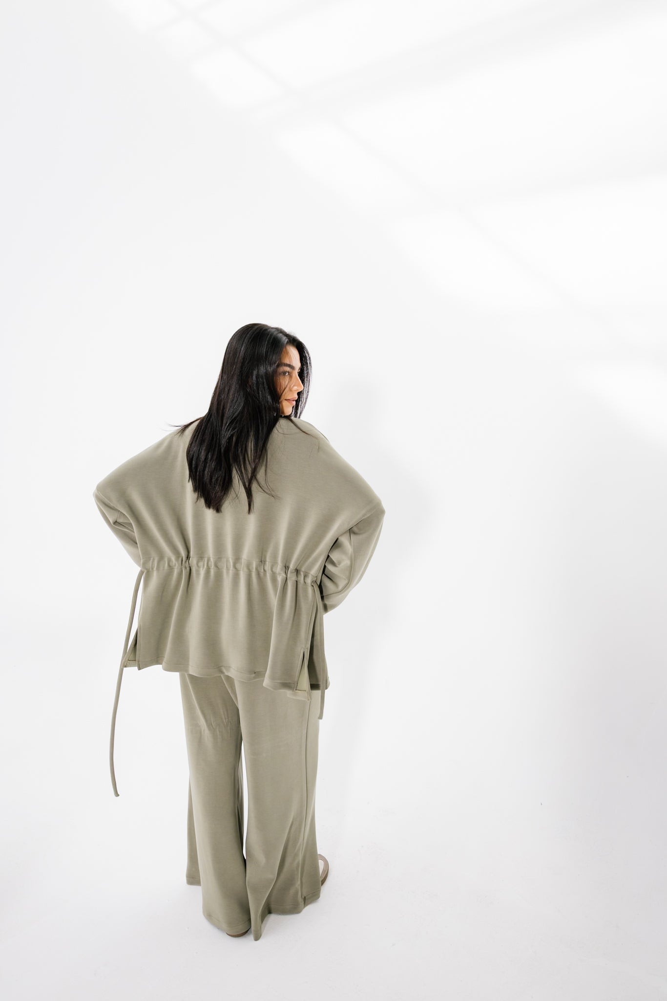 The Adjustable Lounge Set - Olive